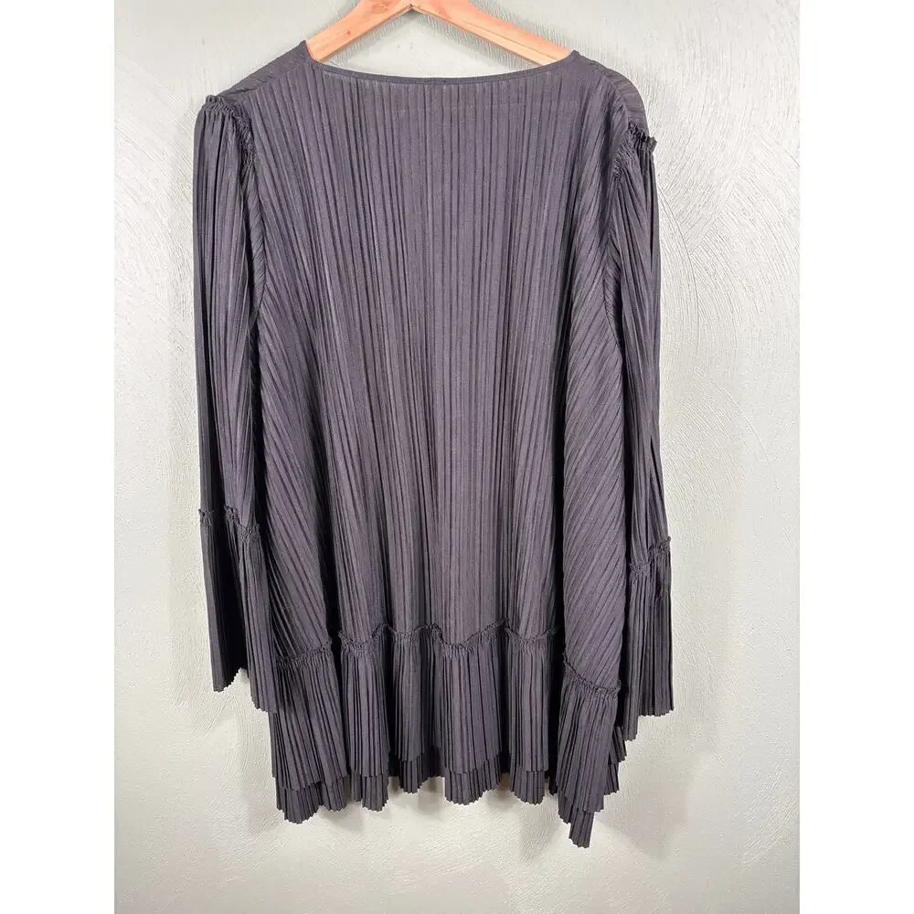 Free People Women's Size XS Black Pleated V-Neck Tassel Bell Sleeves Shift Dress